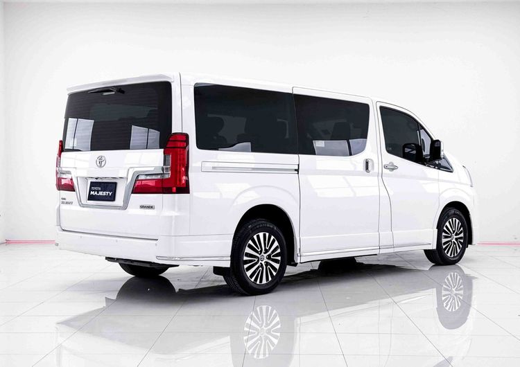 Toyota Majesty 2019 2.8 Grande Utility-car ดีเซล ไม่ติดแก๊ส เกียร์อัตโนมัติ ขาว รูปที่ 4