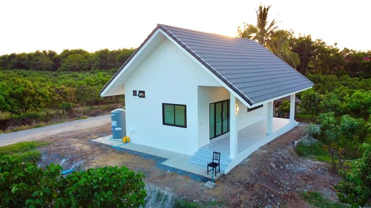ตกแต่งครบ 2026 บ้านสวนชั้นเดียว สไตล์มินิมอล พร้อมสวนมะม่วงน้ำดอกไม้ 110 ต้น พื้นที่ 2 ไร่ อำเภอเมือง สุพรรณบุรี รูปที่ 3