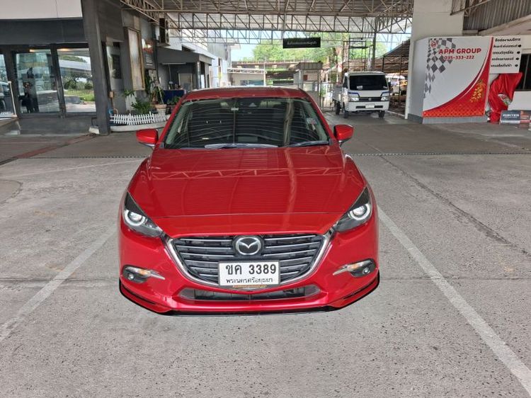 รถ Mazda Mazda3 2.0 SP Sports สี แดง