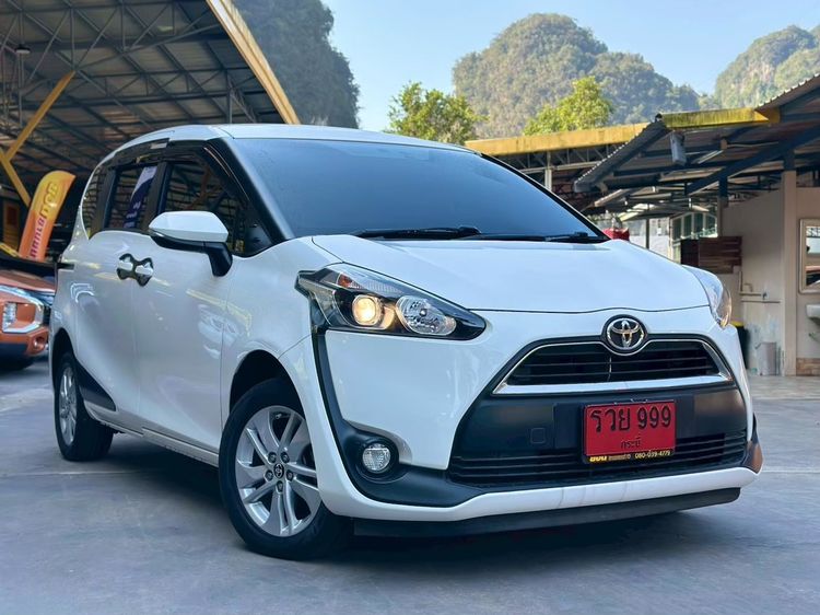 Toyota Sienta 2018 1.5 G Utility-car เบนซิน ไม่ติดแก๊ส เกียร์อัตโนมัติ ขาว รูปที่ 3
