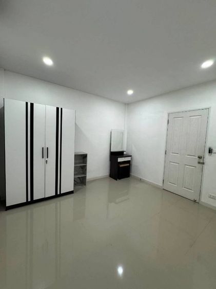 ตกแต่งครบ Town house/home office, furnished 400 m to Onnut BTS, pet friendly 35,000 รูปที่ 4