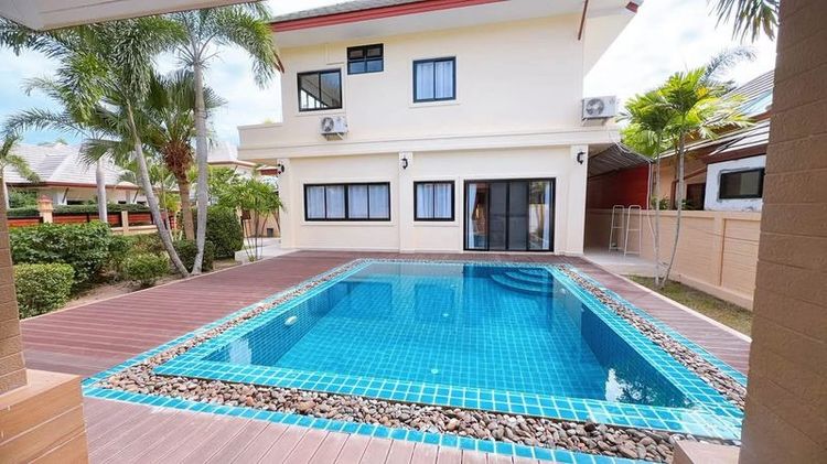 Baan​ Dusit​ Pattaya