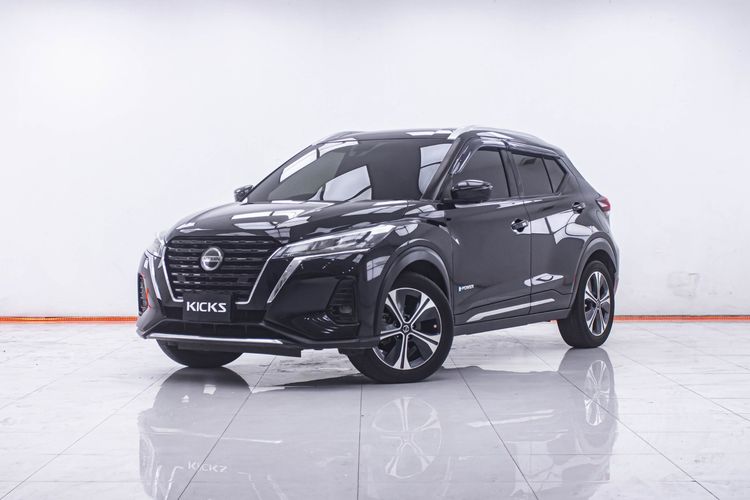 รถ Nissan Kicks 1.2 VL สี ดำ