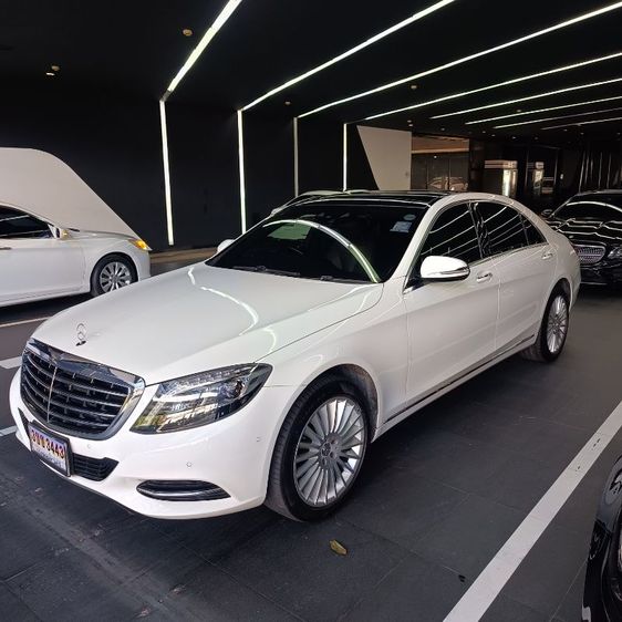 รถ Mercedes-Benz S-Class S300 สี ขาว