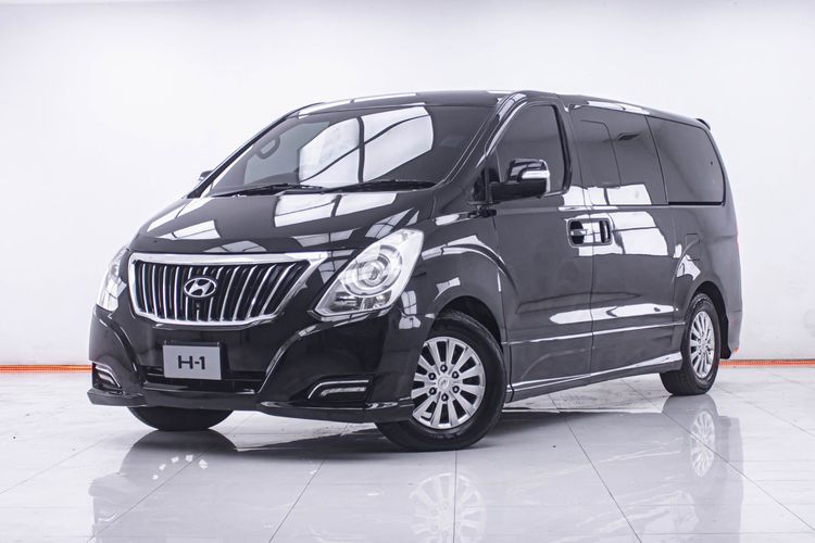 Hyundai H-1  2016 2.5 Deluxe Utility-car ดีเซล ไม่ติดแก๊ส เกียร์อัตโนมัติ ดำ