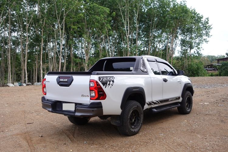 Toyota Hilux Revo 2022 2.8 G Rocco 4WD Pickup ดีเซล ไม่ติดแก๊ส เกียร์อัตโนมัติ ขาว รูปที่ 4