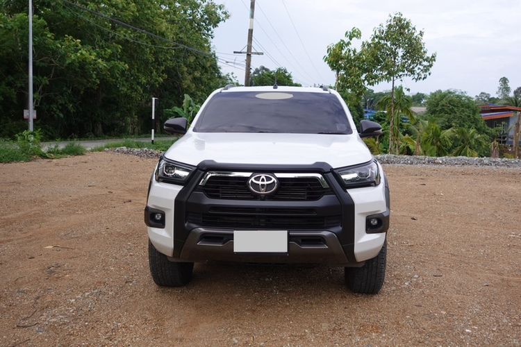 Toyota Hilux Revo 2022 2.8 G Rocco 4WD Pickup ดีเซล ไม่ติดแก๊ส เกียร์อัตโนมัติ ขาว