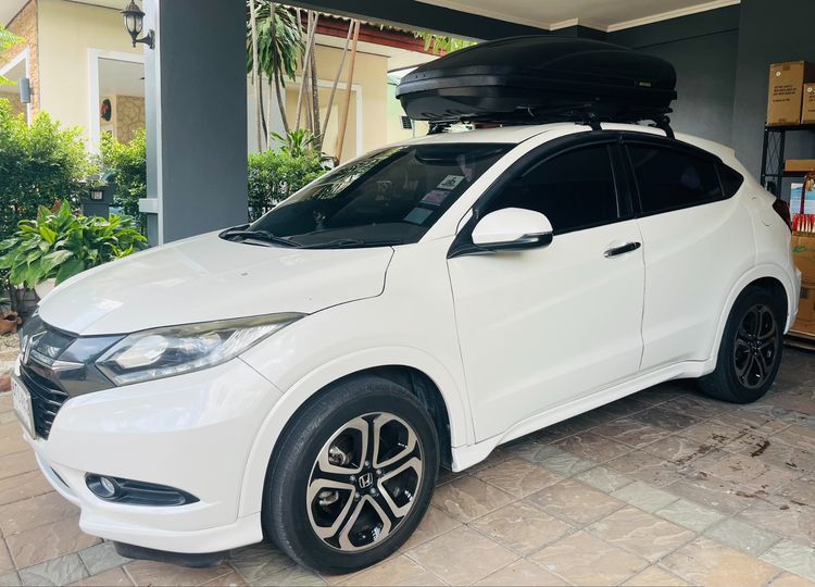 รถ Honda HR-V 1.8 EL สี ขาว