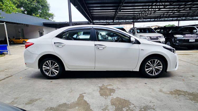Toyota Altis 2014 1.6 G Sedan เบนซิน ไม่ติดแก๊ส เกียร์อัตโนมัติ ขาว รูปที่ 4