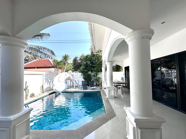 Pool villa on Na Jomtien Pattaya