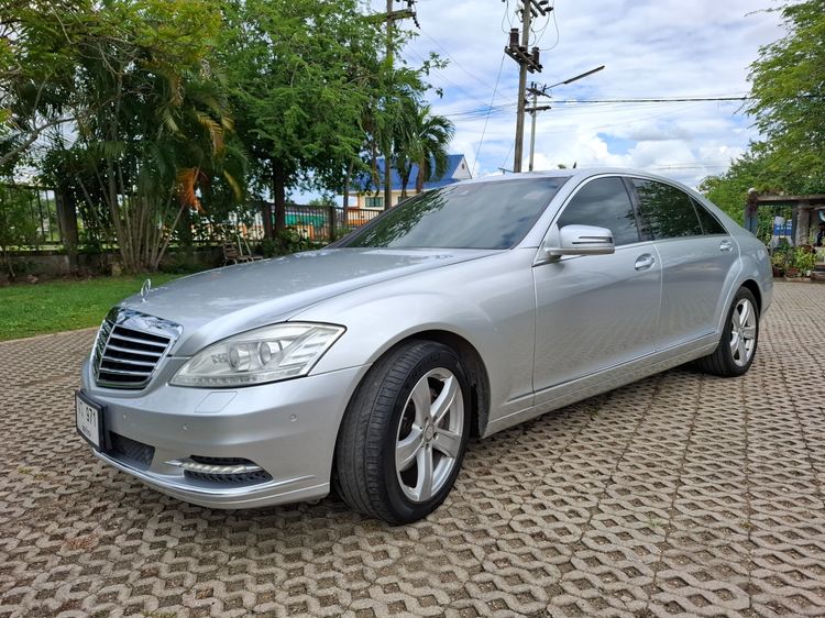 รถ Mercedes-Benz S-Class S300 สี บรอนซ์เงิน