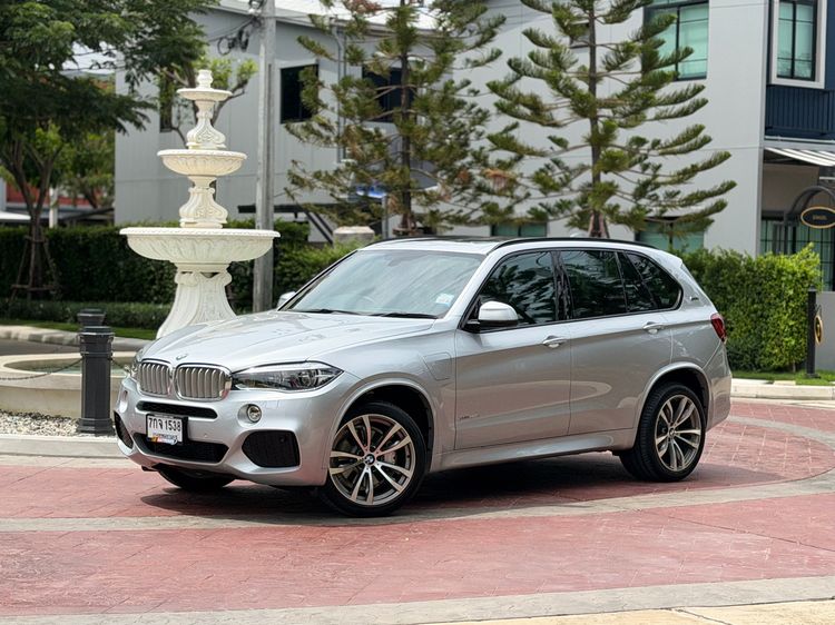 รถ BMW X5 2.0 xDrive40e M Sport 4WD สี บรอนซ์เงิน