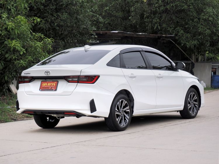 Toyota Yaris ATIV 2024 1.2 Smart Sedan เบนซิน ไม่ติดแก๊ส เกียร์อัตโนมัติ ขาว รูปที่ 4