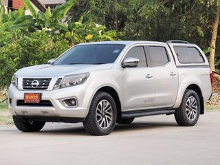 NISSAN NAVARA NP300 2.5 EL CALIBRE AT 4DR 2020 กระบะยกสูง ออโต้ พร้อมใช้