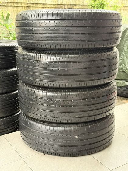 ไม่ปะ 235 60 18 Toyo