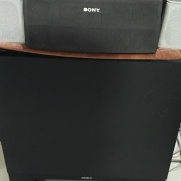 🔥 ขายชุดโฮมเธียเตอร์ Sony ครบชุด สภาพดี เสียงใส เบสหนา พร้อมใช้งาน 📦 สิ่งที่ได้รับ:✅ เครื่องขยายเสียงหลัก Sony✅ ลำโพงเซ็นเตอร์ Sony 1 ตัว✅ ตู้ลำโพงหน้า-หลัง ครบเซ็ต✅ ตู้ซั รูปที่ 2