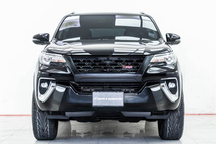 Toyota Fortuner 2018 2.8 V Utility-car ดีเซล ไม่ติดแก๊ส เกียร์อัตโนมัติ ดำ รูปที่ 3