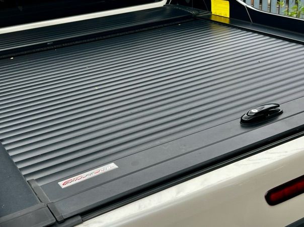 Toyota Hilux Revo 2019 2.8 G Rocco 4WD ดีเซล เกียร์อัตโนมัติ ขาว รูปที่ 4