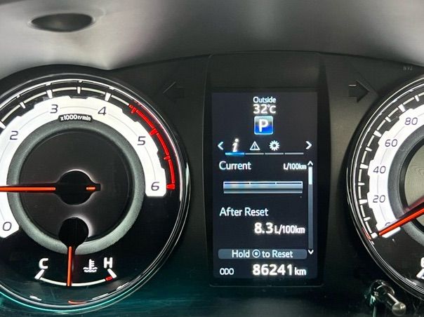 Toyota Hilux Revo 2019 2.8 G Rocco 4WD ดีเซล เกียร์อัตโนมัติ ขาว รูปที่ 3