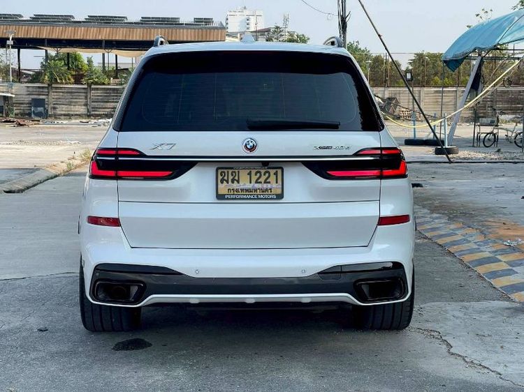 BMW X7 2023 3.0 xDrive40d M Sport 4WD Sedan ดีเซล ไม่ติดแก๊ส เกียร์อัตโนมัติ ขาว รูปที่ 4