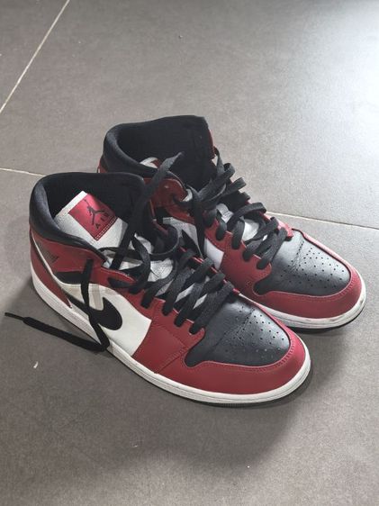 Nike Air Jordan 1 Mid สี "Chicago Black Toe" Size​ 44 รูปที่ 3