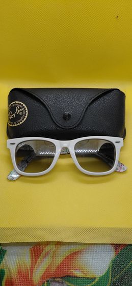 Ray-Ban Wayfarer