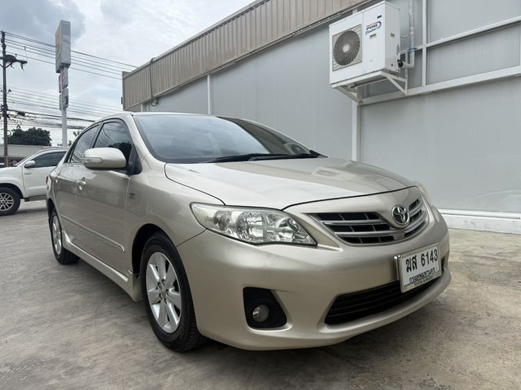 รถ Toyota Altis 1.8 E สี บรอนซ์ทอง