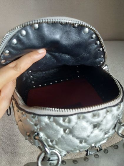 กระเป๋าสะพาย Valentino Garavani แท้ รูปที่ 10