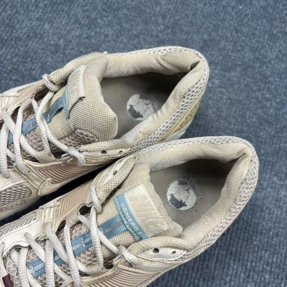 รองเท้า NIKE เบอร์ 41 cm 26.5 คนเท้า 26-27 cm ใส่ได้ครับ สภาพดีมาก พื้นเต็ม ทรงสวย น้ำหนักเบามาก รูปที่ 4