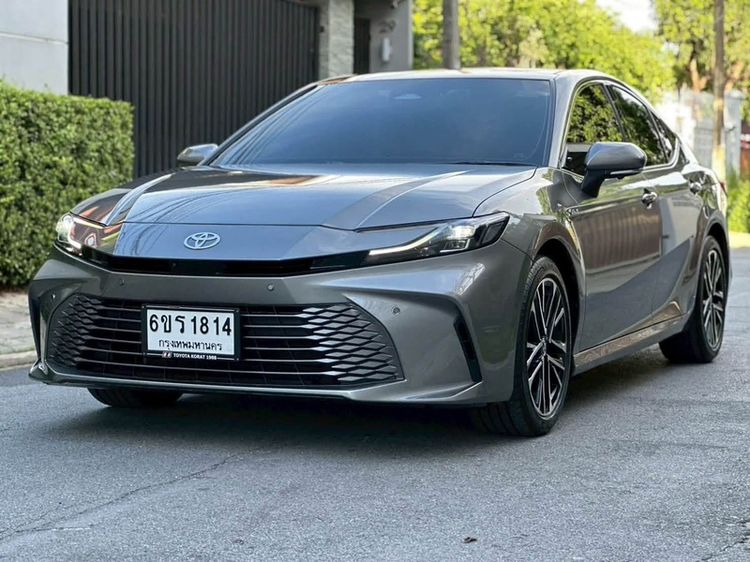รถ Toyota Camry 2.5 Hybrid Premium Luxury สี เทา