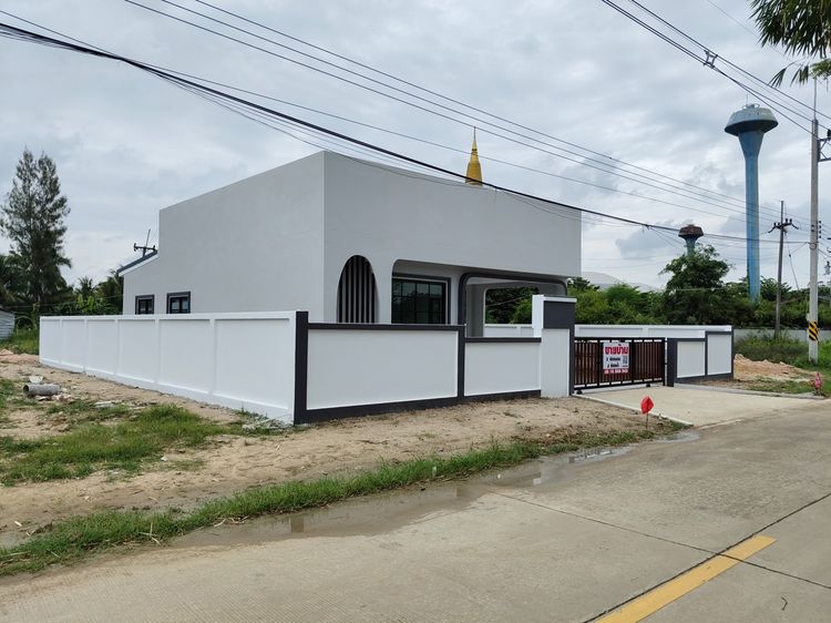 บ้านเดี่ยว พร้อมอยู่ ใกล้วัดหนองไทร พนัสนิคม