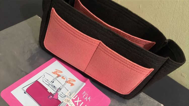 Ruxury ดันจัดระเบียบกระเป๋า SM.ซื้อมา590 ส่งต่อ220 มีค่าส่ง50