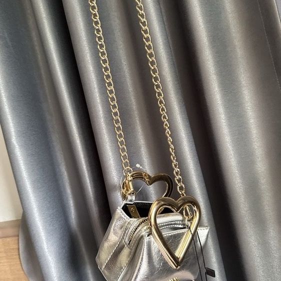 JASPAL THE MINI HEART BAG สีเงินเมทัลลิก ของใหม่ ติดป้าย รูปที่ 3