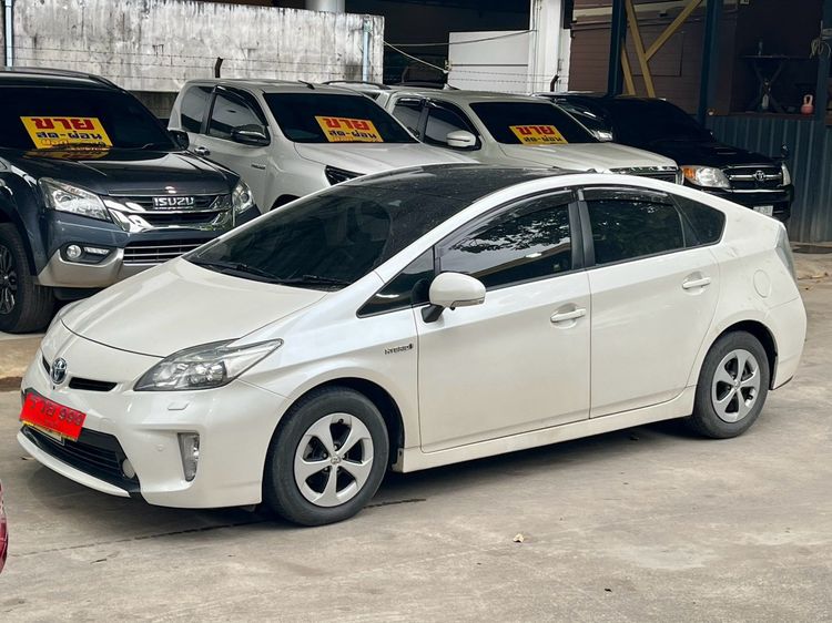 รถ Toyota Prius 1.8 Hybrid Top Grade สี ขาว