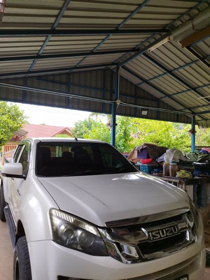 Isuzu D-MAX 2012 2.5 Hi-Lander Z Pickup ดีเซล เกียร์ธรรมดา ขาว