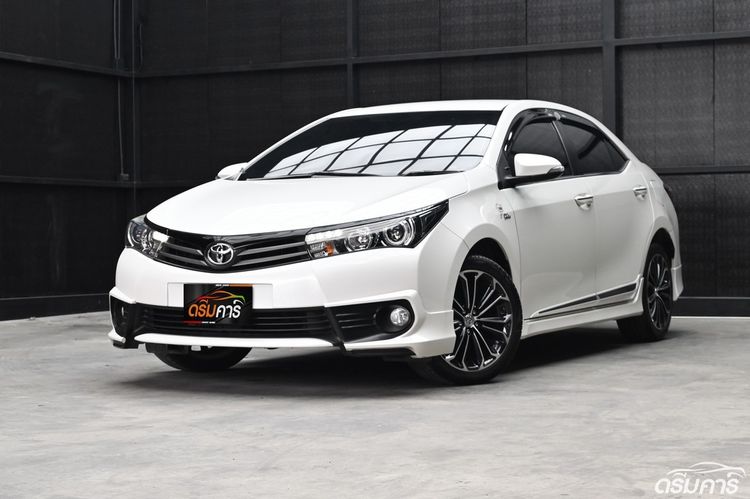 รถ Toyota Altis 1.8 Esport สี ขาว