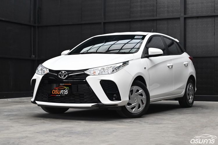 รถ Toyota Yaris 1.2 Entry สี ขาว