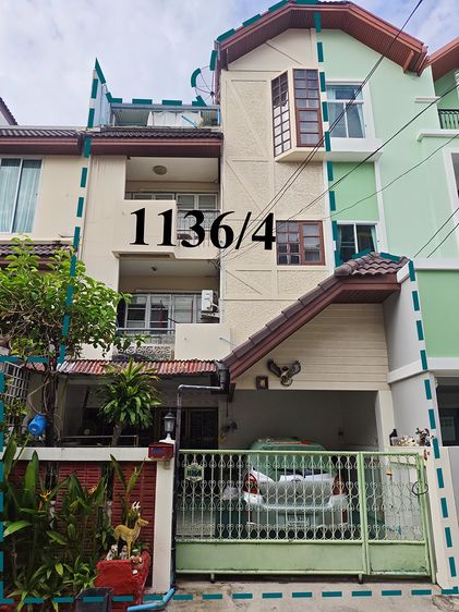 ทาวน์เฮ้าส์ 3.5 ชั้น 25 ตร.ม.