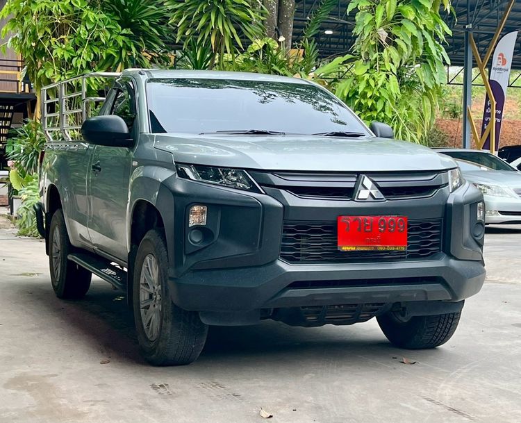 รถ Mitsubishi Triton 2.4 GL 4WD สี เทา