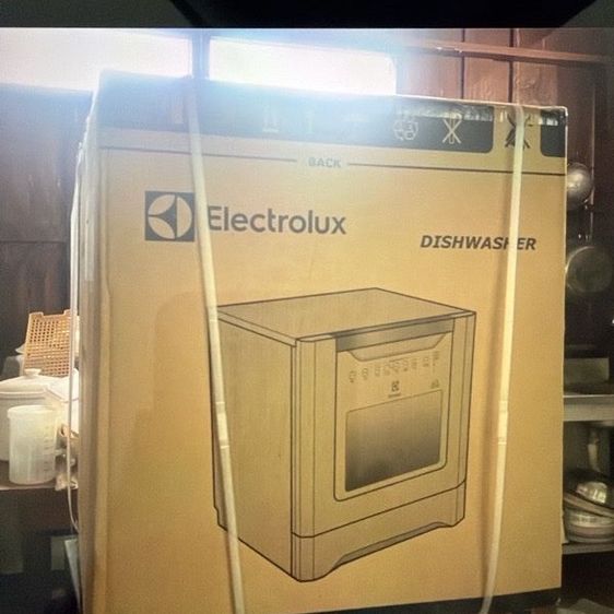 อุปกรณ์ในครัวอื่นๆ เครื่องล้างจาน Electrolux ESF6010BW มือ 1 ของใหม่