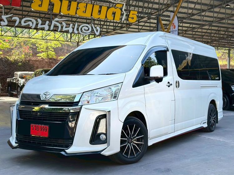 Toyota Commuter 2023 2.8 Van ดีเซล ไม่ติดแก๊ส เกียร์อัตโนมัติ ขาว รูปที่ 2