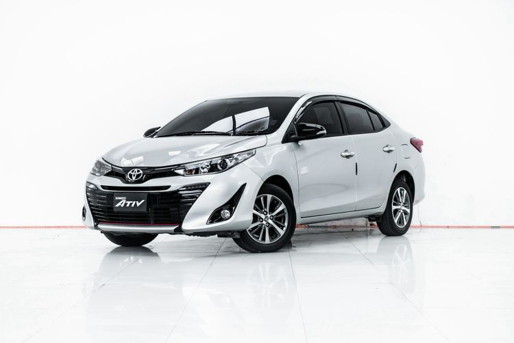 Toyota Yaris ATIV 2019 1.2 S Sedan เบนซิน ไม่ติดแก๊ส เกียร์อัตโนมัติ เทา