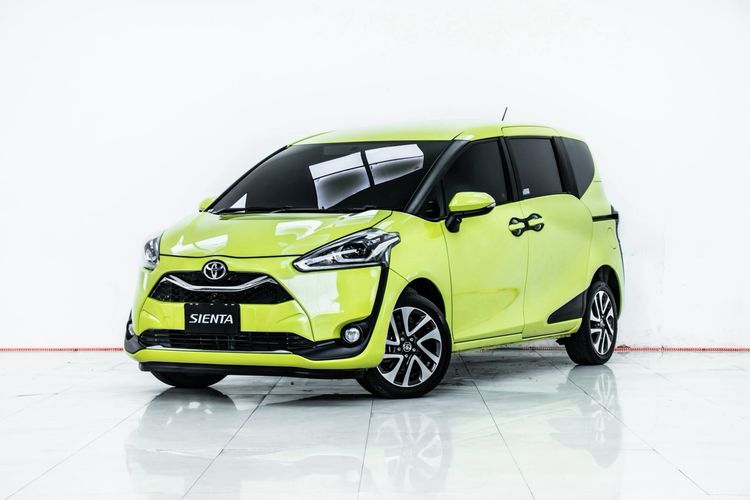 รถ Toyota Sienta 1.5 V สี เขียว