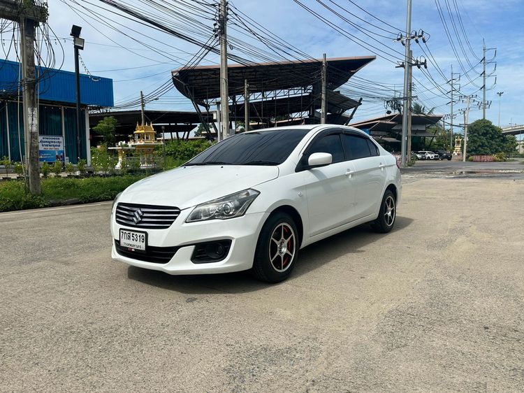 รถ Suzuki Ciaz 1.2 GL สี ขาว