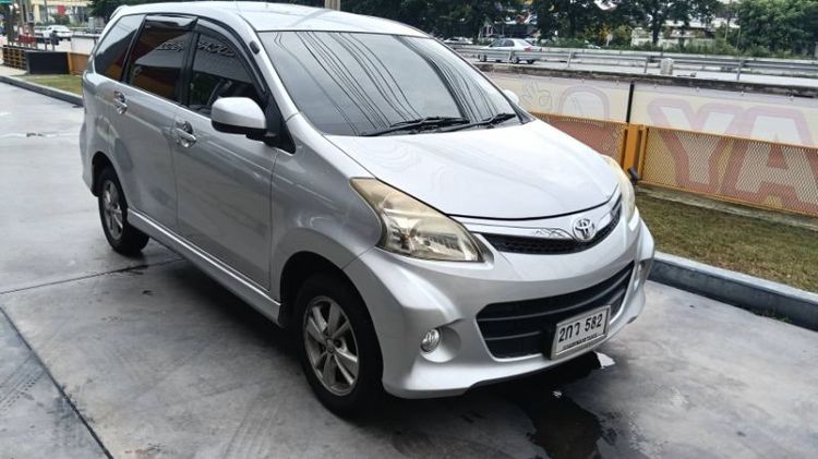 รถ Toyota Avanza 1.5 S สี บรอนซ์เงิน