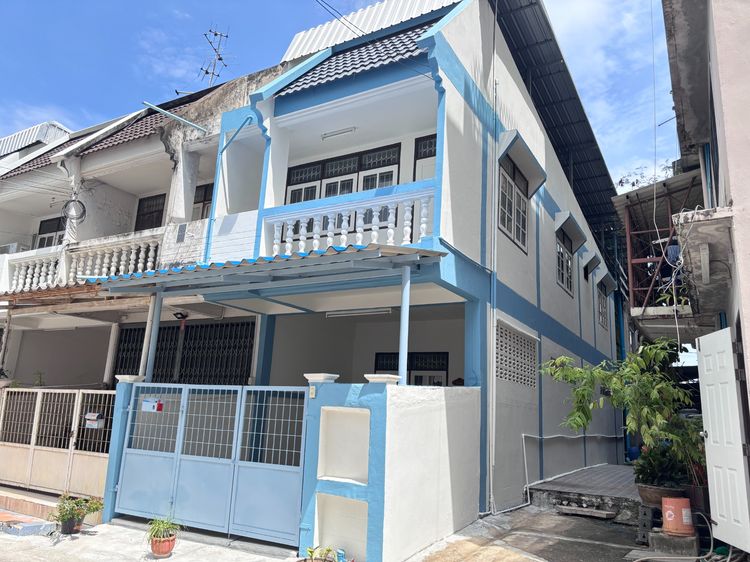 ทาวน์เฮ้าส์ 3 ห้องนอน 2 ห้องน้ำ ทำเลพระราม 2 ซอย 38