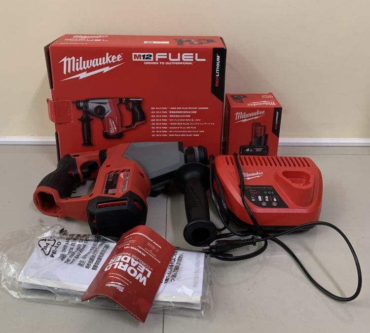 สว่านโรตารี่ไร้สาย MILWAUKEE M12 FHAC16