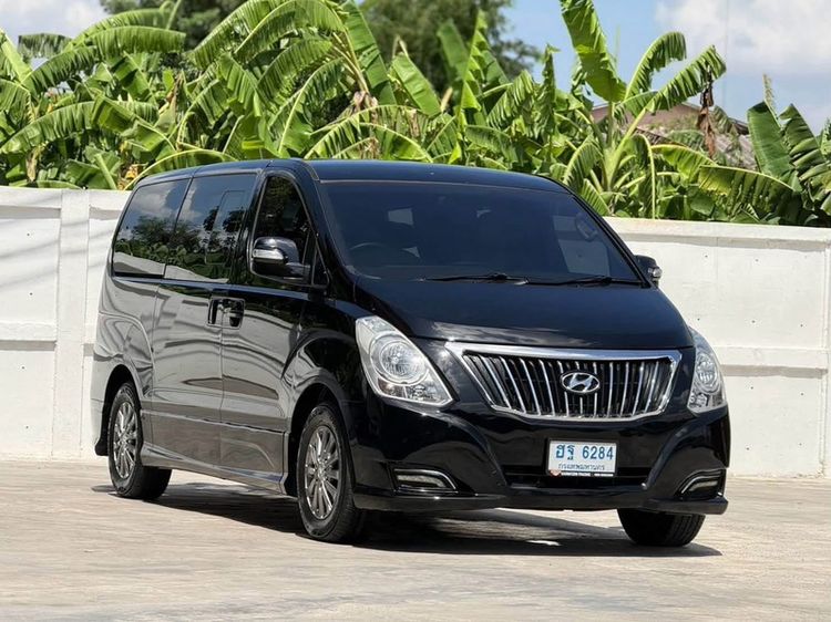 Hyundai H-1  2016 2.5 Elite Van ดีเซล ไม่ติดแก๊ส เกียร์อัตโนมัติ ดำ