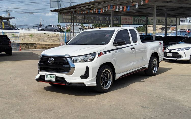 รถ Toyota Hilux Revo Smart Cab 2.4 Entry Z Edition สี ขาว