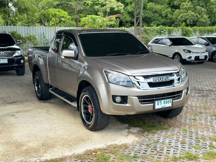 รถ Isuzu D-MAX 2.5 Hi-Lander Z สี น้ำตาล